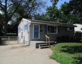 7737 Clevedon St in St. Louis, MO - Building Photo