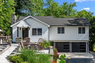 78 Congress St in Williams Bay, WI - Building Photo - Building Photo