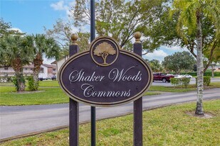 6061 Shaker Wood Cir in Tamarac, FL - Building Photo