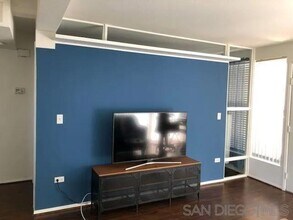 101 W Market St, Unit 301 in San Diego, CA - Building Photo - Building Photo