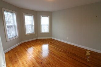 214 Westville St, Unit #2 in Boston, MA - Building Photo - Building Photo