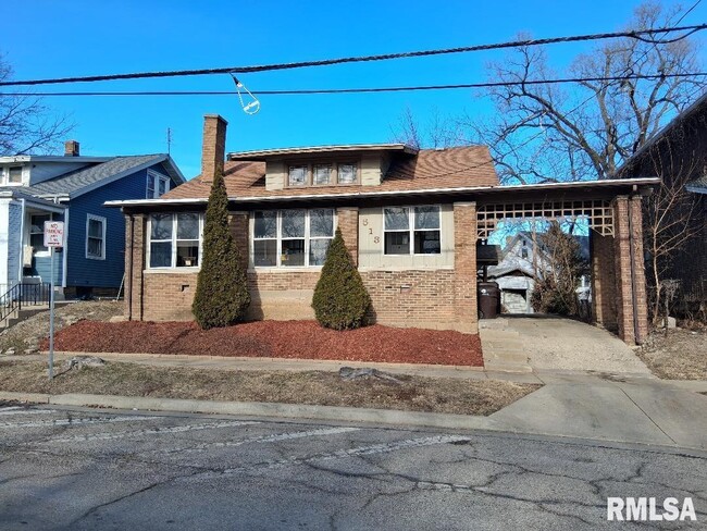 513 W Loucks Ave in Peoria, IL - Building Photo - Building Photo