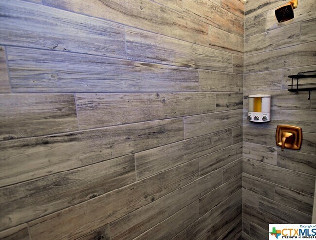 property at 1508 TX-46