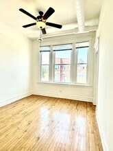 2303 S Oakley Ave in Chicago, IL - Building Photo - Building Photo