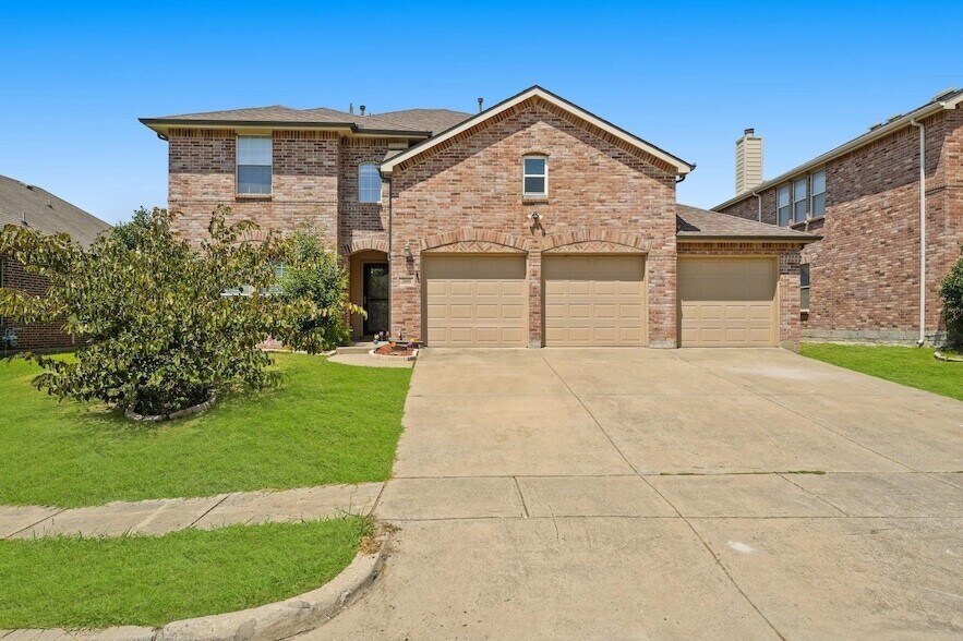 308 Acklington Dr in Anna, TX - Building Photo