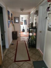 5 Clyde St, Unit 1 in Somerville, MA - Building Photo - Building Photo