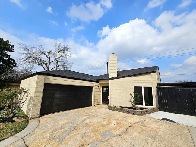 property at 10846 Kirktown Dr