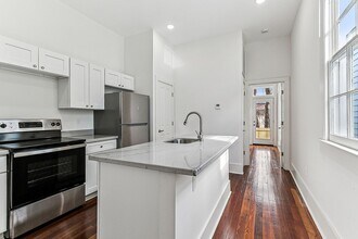 2513 Delachaise St in New Orleans, LA - Building Photo - Building Photo