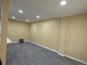 924 E 106th St in Brooklyn, NY - Building Photo - Building Photo