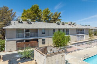 Ridgecrest Springs in Ridgecrest, CA - Foto de edificio - Building Photo