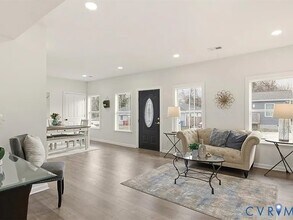 724 Wilson St in Petersburg, VA - Foto de edificio - Building Photo