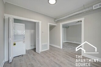 6523 N Newgard Ave in Chicago, IL - Building Photo - Building Photo