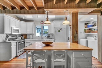 15 Willard Ave in Madison, CT - Building Photo - Building Photo