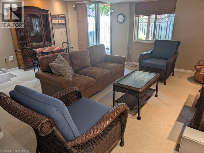45 Pirie Dr in Hamilton, ON - Building Photo - Building Photo