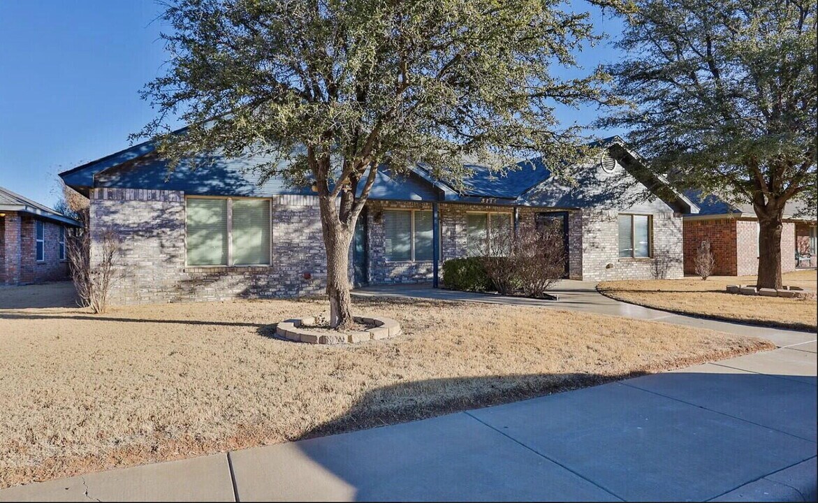 3114 111th St in Lubbock, TX - Building Photo