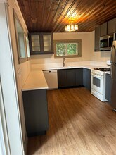 4975 Firwood Rd in Lake Oswego, OR - Foto de edificio - Building Photo