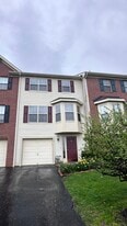 439 Georgetown Ct in Seven Fields, PA - Building Photo