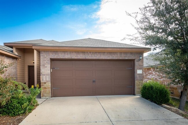 property at 424 Jack Rabbit Ln