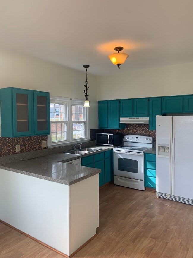 6205 Waterside Ln in Raleigh, NC - Foto de edificio - Building Photo