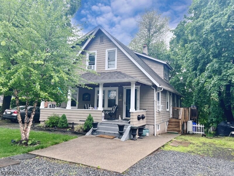 482 Louisa Ave in Wyckoff, NJ - Building Photo