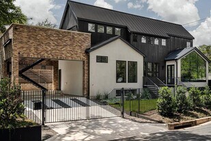 1501 Rockmoor Ave in Austin, TX - Building Photo