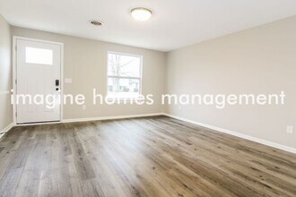 5441 Cornell Ave, Unit AUCPHU in North Ridgeville, OH - Foto de edificio - Building Photo