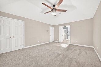 14015 Wheatbridge Dr in Houston, TX - Building Photo - Building Photo