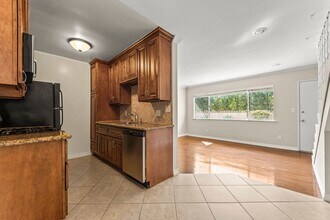 1015 Ashland Ave in Santa Monica, CA - Foto de edificio - Building Photo