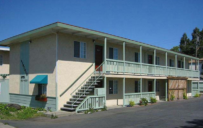 Lincoln Apartments in Vallejo, CA - Building Photo - Building Photo