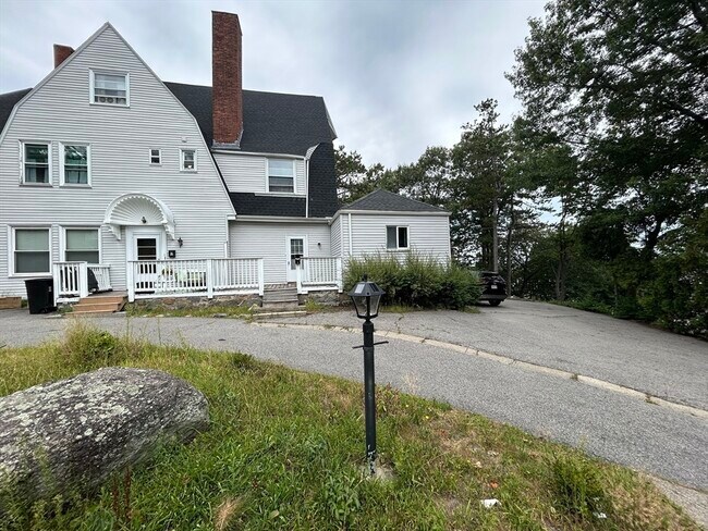 property at 1 Grandview Ave