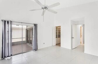 13625 Admiral Ct in Ft. Myers, FL - Building Photo - Building Photo