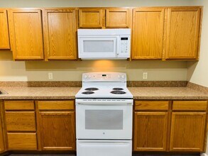 523 Yellowstone Ave in Laurel, MT - Building Photo - Building Photo