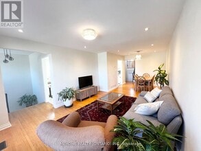 126 Edmonton Dr in Toronto, ON - Building Photo - Building Photo