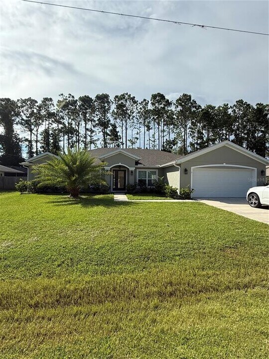5 Wayman Pl in Palm Coast, FL - Building Photo