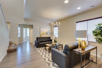3305 Umbria Gardens Ave in Las Vegas, NV - Building Photo - Building Photo