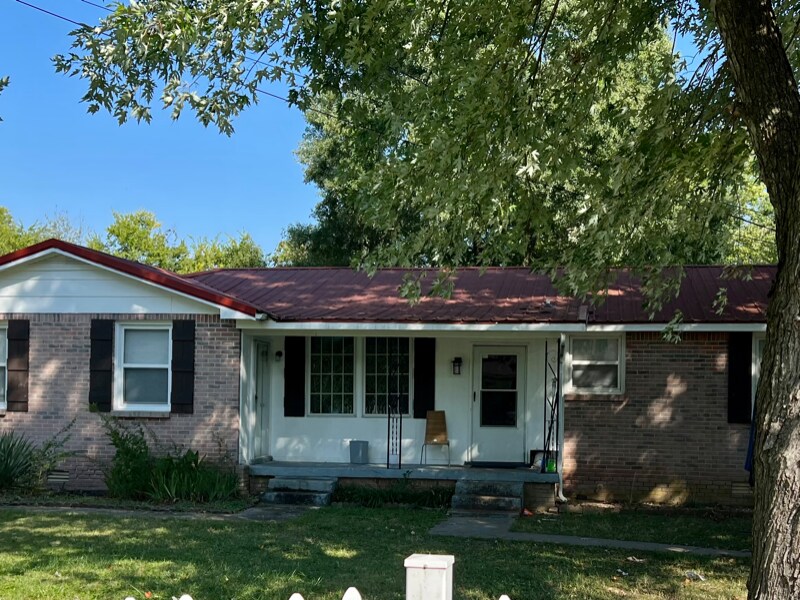 625 Martha Ave in Gallatin, TN - Building Photo