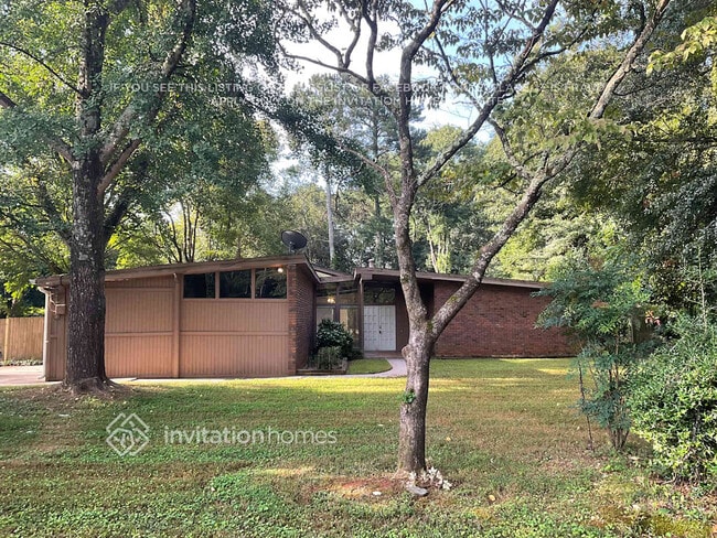 property at 105 Elaine Dr