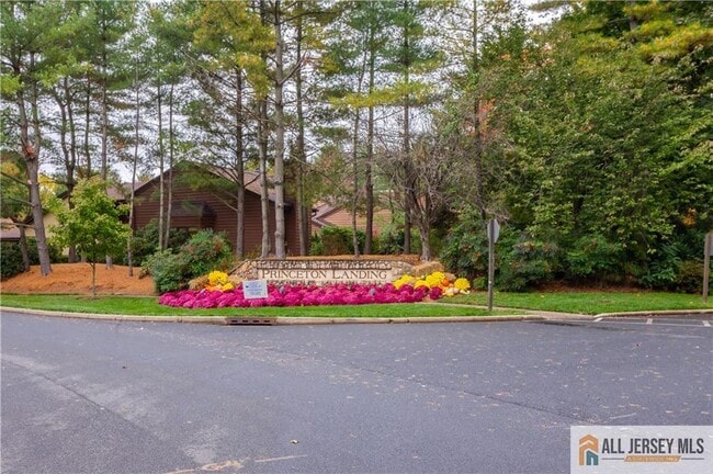 property at 1203 Sayre Dr