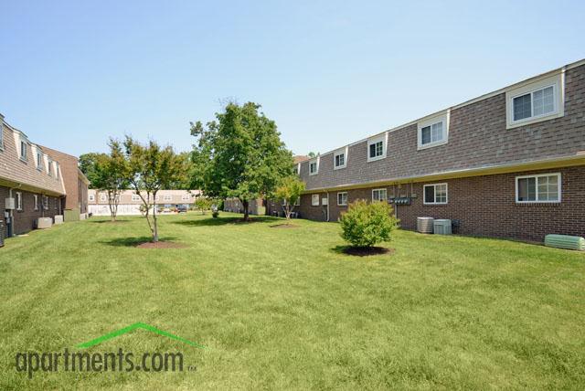 Highwater Flats in Newport News, VA - Foto de edificio - Building Photo