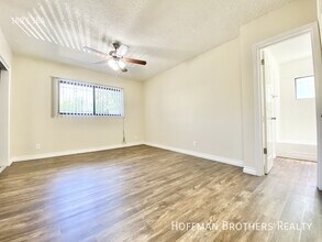 4619 Lomita St, Unit 5 in Los Angeles, CA - Building Photo - Building Photo