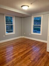12 Waverly St, Unit 2 in Boston, MA - Foto de edificio - Building Photo