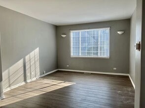 3367 Ravinia Cir in Aurora, IL - Building Photo - Building Photo