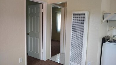 Santa Fe Apartments LB (West Long Beach) in Long Beach, CA - Foto de edificio - Building Photo