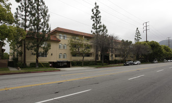 360 Hollywood Way Apartments