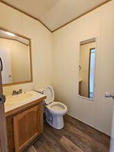 146 Rodeo Dr in Utica, NY - Foto de edificio - Building Photo