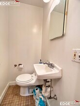 62 Egmont, Unit 1 in Brookline, MA - Foto de edificio - Building Photo