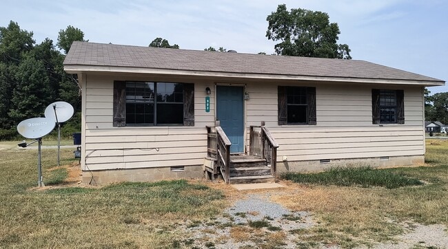 903 W Dallas Ave in Star City, AR - Building Photo - Building Photo