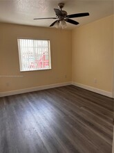 8000 W 28th Ct, Unit 107 in Hialeah, FL - Building Photo - Building Photo