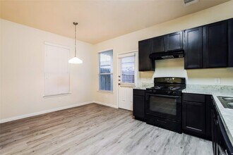 12242 Maura Lane in Houston, TX - Building Photo - Building Photo