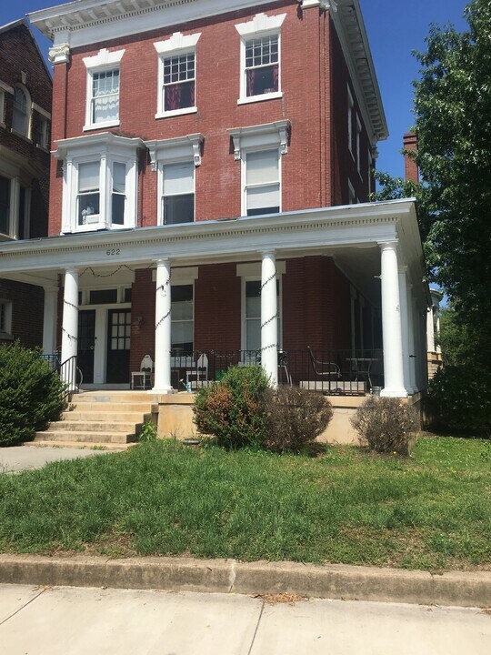 622 N Arthur Ashe Blvd in Richmond, VA - Building Photo